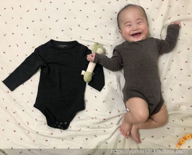 好物分享*【洋蔥式穿法,最重要的內搭法寶-小丁婦幼ding baby兒童柔感發熱連身包屁衣】 - 第2張圖 好物分享*【洋蔥式穿法,最重要的內搭法寶-小丁婦幼ding baby兒童柔感發熱連身包屁衣】