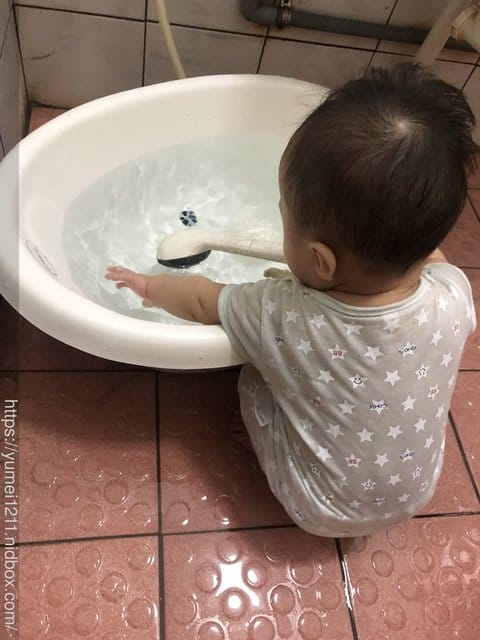 【SOBBLE-棉花糖保溫澡盆-柔軟防撞】新生兒浴盆推薦/寶寶洗澡的防滑澡盆 / - 第10張圖 【SOBBLE-棉花糖保溫澡盆-柔軟防撞】新生兒浴盆推薦/寶寶洗澡的防滑澡盆 /