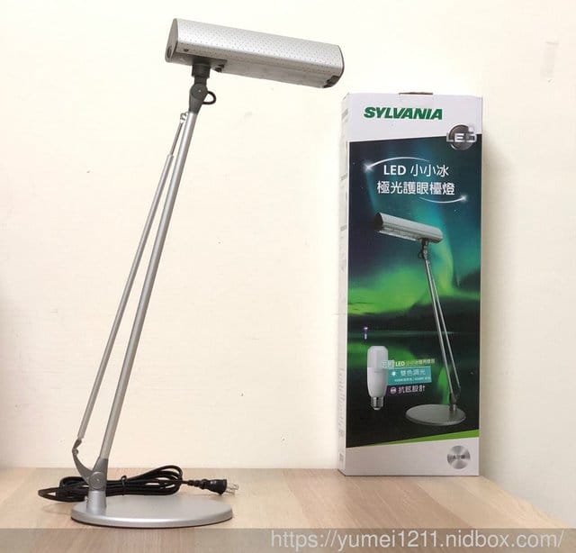 【喜萬年SYLVANIA-第二代 LED小小冰極光護眼檯燈-雙色切換版】 - 第13張圖 【喜萬年SYLVANIA-第二代 LED小小冰極光護眼檯燈-雙色切換版】
