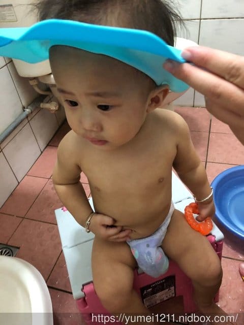 【 EXPECT傳佳知寶】babyhood可達鴨洗頭帽,讓寶寶慢慢愛上洗頭 - 第8張圖 【 EXPECT傳佳知寶】babyhood可達鴨洗頭帽,讓寶寶慢慢愛上洗頭