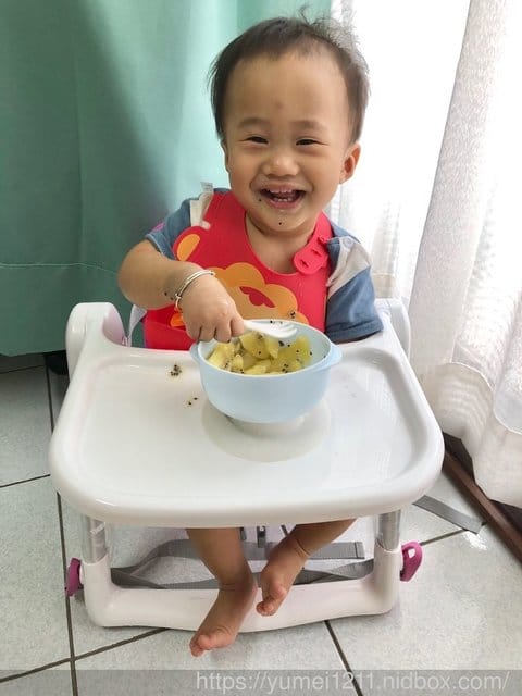 陪伴寶寶長大的輕巧型可攜式兒童餐椅【 Apramo Flippa & ZOE】 - 第2張圖 陪伴寶寶長大的輕巧型可攜式兒童餐椅【 Apramo Flippa & ZOE】
