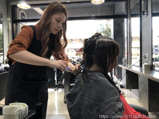 台中∣一中∣益民商圈∣夜間美髮【Virus Hair24hr沙龍剪燙髮】深夜不斷電美髮，晚上不再只有美食~日夜間髮廊
