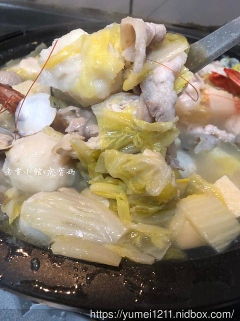 【 高雄美食】老賈x宅配-在家就可以吃到限量黃金組合酸菜白肉鍋 - 第25張圖 【 高雄美食】老賈x宅配-在家就可以吃到限量黃金組合酸菜白肉鍋