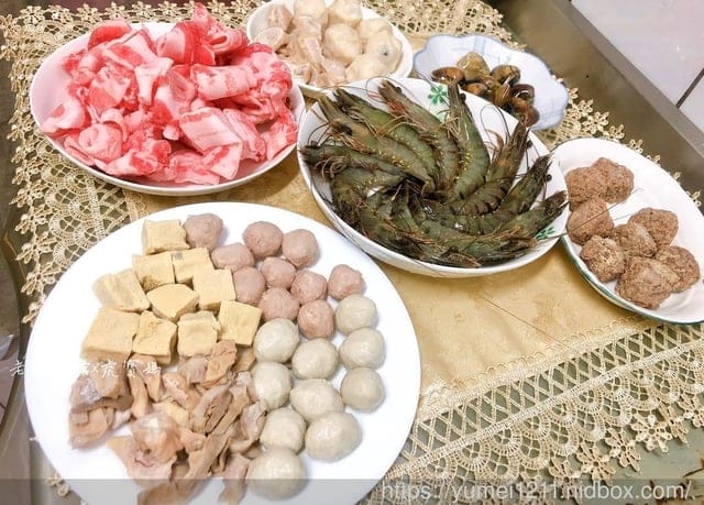 【 高雄美食】老賈x宅配-在家就可以吃到限量黃金組合酸菜白肉鍋 - 第2張圖 【 高雄美食】老賈x宅配-在家就可以吃到限量黃金組合酸菜白肉鍋