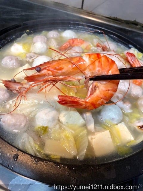 【 高雄美食】老賈x宅配-在家就可以吃到限量黃金組合酸菜白肉鍋 - 第13張圖 【 高雄美食】老賈x宅配-在家就可以吃到限量黃金組合酸菜白肉鍋