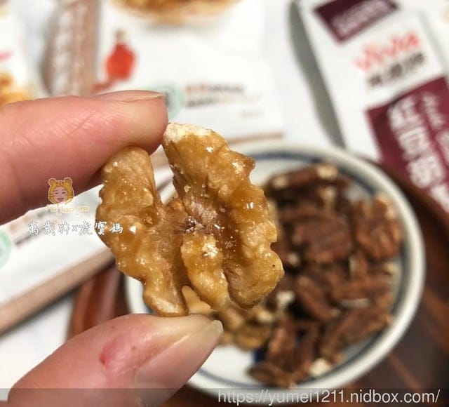 【萬歲牌  】最新上市楓糖海鹽核桃&紅豆胡桃，過年最佳新選擇~~