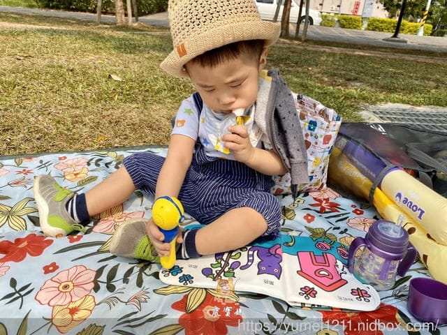 夏天來了！寶貝外出的5個必備防曬、避蚊好物