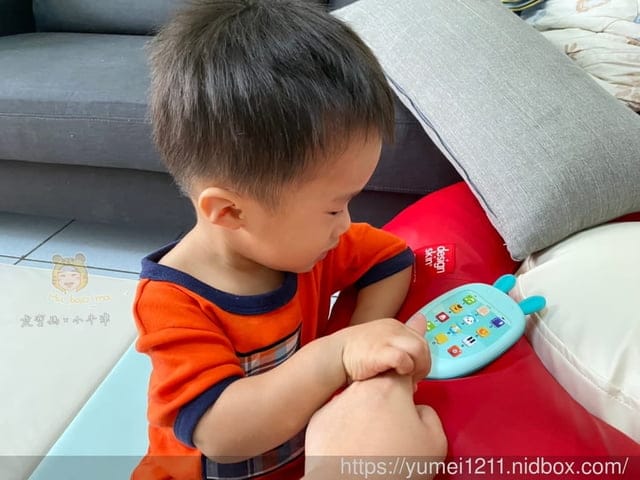 寶寶手機【小牛津】萌萌兔小手機,寶貝的第一支有聲小手機 - 第20張圖 寶寶手機【小牛津】萌萌兔小手機,寶貝的第一支有聲小手機