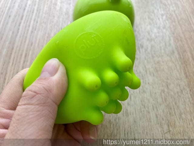 洗澡玩具【 Plui小章魚洗澡樂-海草綠】讓孩子享受歡樂沐浴時光,加深與我們的親子互動-跩媽咪 - 第6張圖 洗澡玩具【 Plui小章魚洗澡樂-海草綠】讓孩子享受歡樂沐浴時光,加深與我們的親子互動-跩媽咪