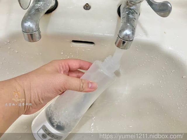 防疫小物【達墨科技】環境清潔製造機-弱次氯酸水製造噴瓶,一鍵輕鬆製作,輕輕一噴不留死角 - 第10張圖 防疫小物【達墨科技】環境清潔製造機-弱次氯酸水製造噴瓶,一鍵輕鬆製作,輕輕一噴不留死角