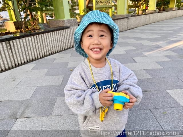 兒童相機推薦-VisionKids-HappiCAMUPro3000萬畫數/自拍雙鏡頭/一鍵即拍,一秒記錄小孩眼中的畫面故事 - 第30張圖 兒童相機推薦-VisionKids-HappiCAMUPro3000萬畫數/自拍雙鏡頭/一鍵即拍,一秒記錄小孩眼中的畫面故事