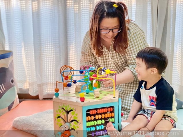 學齡前啟蒙-Teamson-幼兒遊樂園木製七面益智繞珠玩具