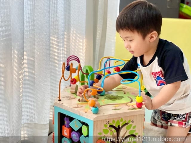學齡前啟蒙-Teamson-幼兒遊樂園木製七面益智繞珠玩具