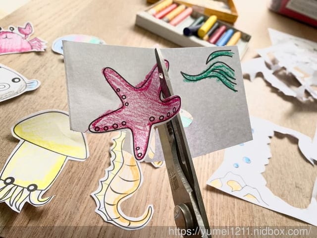【N次貼兒童幼教系列】N次貼創意手冊將畫帶入創作遊戲,畫軸與描圖彩繪勞作本 - 第46張圖 【N次貼兒童幼教系列】N次貼創意手冊將畫帶入創作遊戲,畫軸與描圖彩繪勞作本