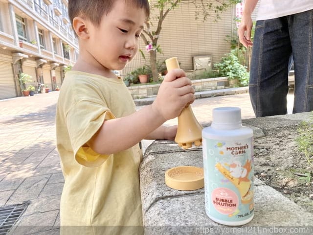 開團優惠【韓國 MOTHERS CORN】兒童專用超多泡泡組-製造爆炸多的夢幻泡泡 - 第8張圖 開團優惠【韓國 MOTHERS CORN】兒童專用超多泡泡組-製造爆炸多的夢幻泡泡