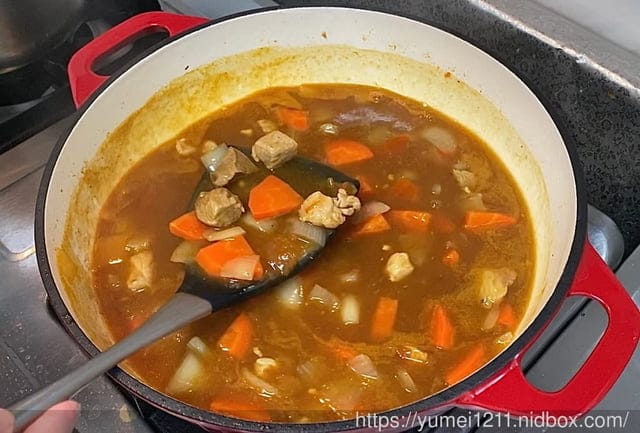 鑄鐵鍋家常料理食譜-【Amercook】LA PLURIEL系列30cm多彩加厚白琺瑯鑄鐵鍋-超值組(赫本紅 - 第23張圖 鑄鐵鍋家常料理食譜-【Amercook】LA PLURIEL系列30cm多彩加厚白琺瑯鑄鐵鍋-超值組(赫本紅