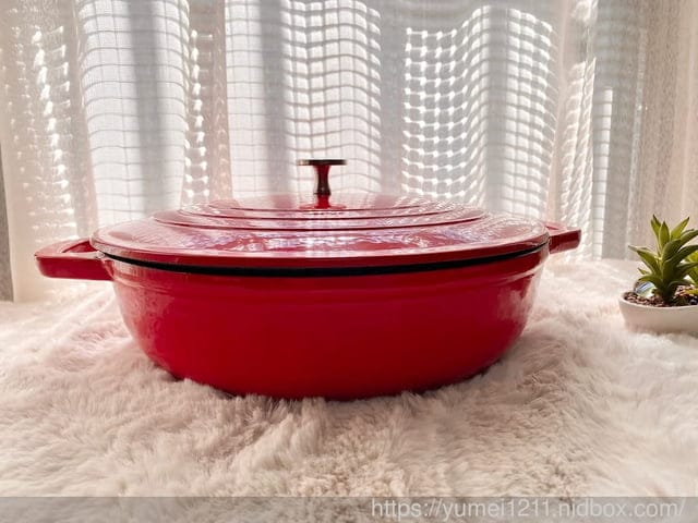 鑄鐵鍋家常料理食譜-【Amercook】LA PLURIEL系列30cm多彩加厚白琺瑯鑄鐵鍋-超值組(赫本紅 - 第3張圖 鑄鐵鍋家常料理食譜-【Amercook】LA PLURIEL系列30cm多彩加厚白琺瑯鑄鐵鍋-超值組(赫本紅