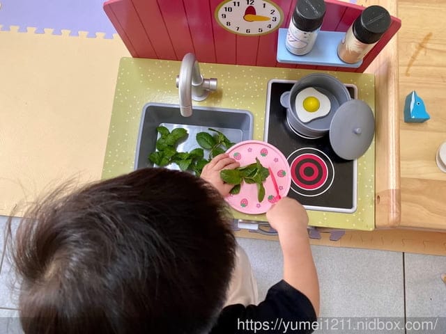 廚房遊戲-Teamson小廚師波爾多木製家家酒玩具小廚房,探索小主廚的夢想世界 - 第10張圖 廚房遊戲-Teamson小廚師波爾多木製家家酒玩具小廚房,探索小主廚的夢想世界