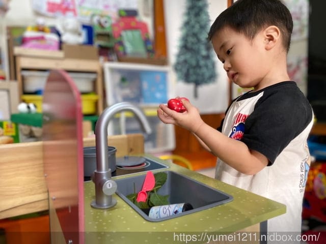 廚房遊戲-Teamson小廚師波爾多木製家家酒玩具小廚房,探索小主廚的夢想世界 - 第20張圖 廚房遊戲-Teamson小廚師波爾多木製家家酒玩具小廚房,探索小主廚的夢想世界
