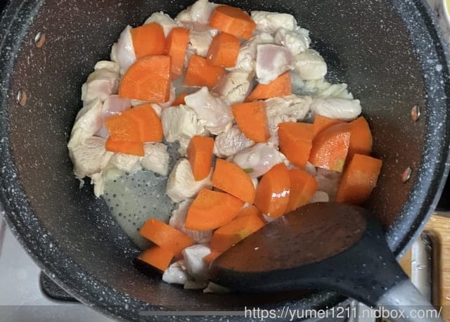 低壓鍋食譜-拌麵也相當好吃的雞肉咖哩 - 第4張圖 低壓鍋食譜-拌麵也相當好吃的雞肉咖哩