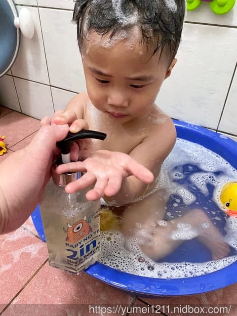 Hallmark合瑪克-怪獸派對 自然之萃2in1泡泡露，洗出超強防護力