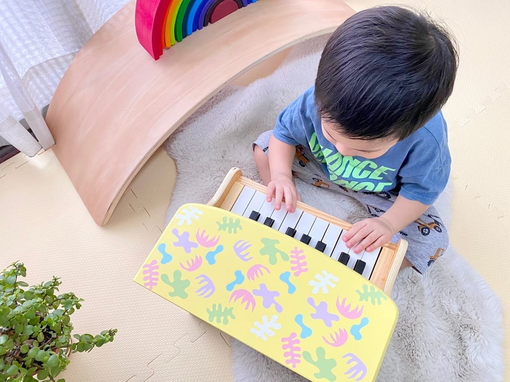 育兒好物|playtown動物星球木頭小鋼琴,啟發孩子美學感受 - 第4張圖 育兒好物|playtown動物星球木頭小鋼琴,啟發孩子美學感受