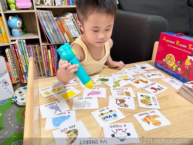 英文啟蒙推薦|臺灣麥克兒童外文書店|ALPHABET READER TREASURE|All in One的閱讀啟蒙書 - 第20張圖 英文啟蒙推薦|臺灣麥克兒童外文書店|ALPHABET READER TREASURE|All in One的閱讀啟蒙書