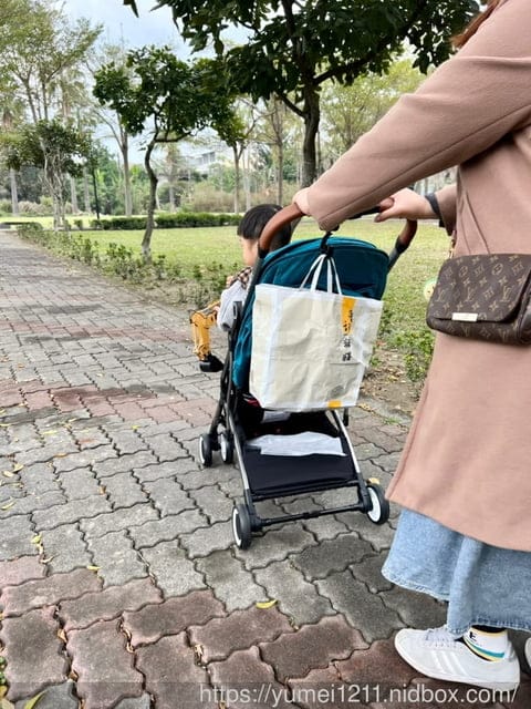 推車推薦|寶寶的第一台輕量秒收嬰兒推車|KIDMORY輕量秒收嬰兒推車 - 第6張圖 推車推薦|寶寶的第一台輕量秒收嬰兒推車|KIDMORY輕量秒收嬰兒推車
