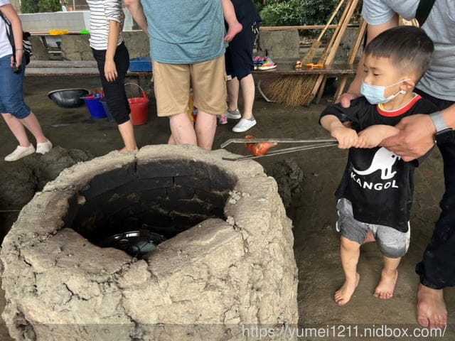 台中親子景點｜螃蟹的匠師-葵海休閒農場｜玩泥巴、抓螃蟹、划船、控窯、玩水｜玩樂分享