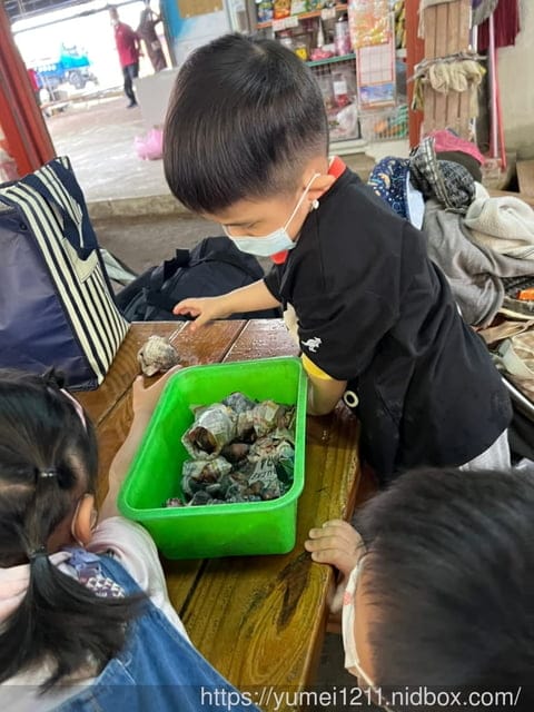 台中親子景點｜螃蟹的匠師-葵海休閒農場｜玩泥巴、抓螃蟹、划船、控窯、玩水｜玩樂分享