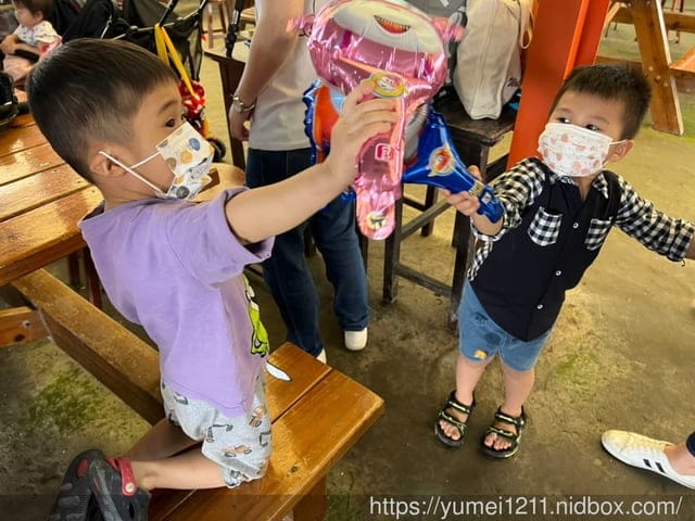 台中親子景點｜螃蟹的匠師-葵海休閒農場｜玩泥巴、抓螃蟹、划船、控窯、玩水｜玩樂分享