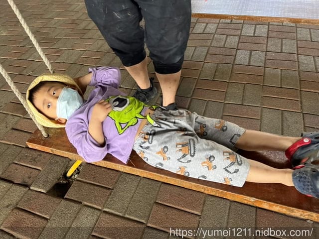 台中親子景點｜螃蟹的匠師-葵海休閒農場｜玩泥巴、抓螃蟹、划船、控窯、玩水｜玩樂分享