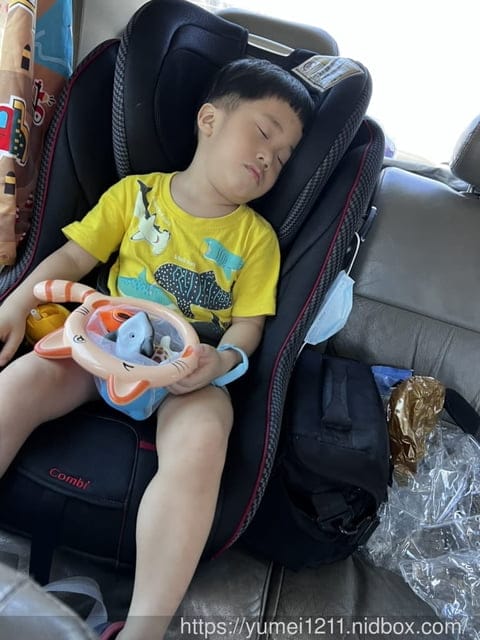 彰化親子游泳|0-7親子共游|寶寶游泳|自游包場|抓周中、日、派對場景|安淂寶親子館| - 第60張圖 彰化親子游泳|0-7親子共游|寶寶游泳|自游包場|抓周中、日、派對場景|安淂寶親子館|