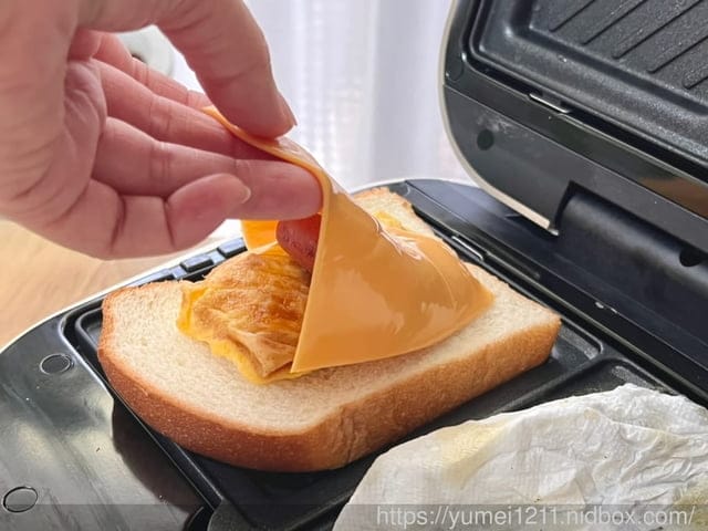 輕食土司｜iNNOHOME-復古三明治機｜3.2公分超厚實的熱壓吐司｜視覺更”厚”看喔