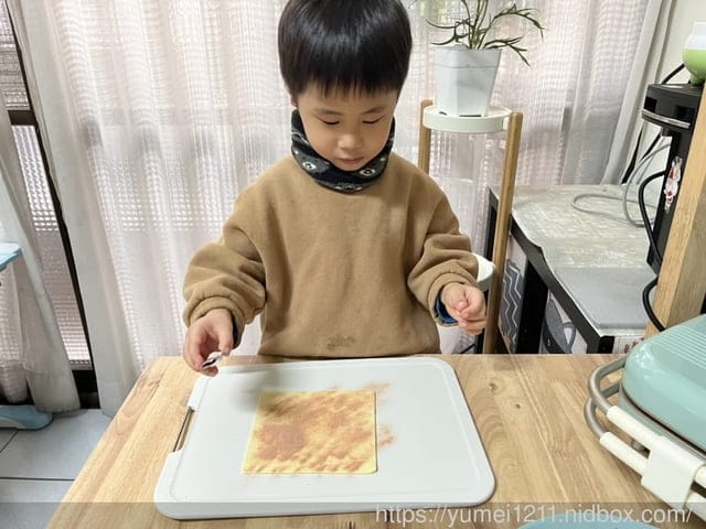 輕食土司｜iNNOHOME-復古三明治機｜3.2公分超厚實的熱壓吐司｜視覺更”厚”看喔