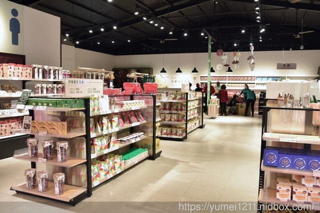 南投埔里親子景點|豐年農場|A套裝行程相當值回票價|免門票、免費導覽採菇、披薩DIY、菇菇彩繪|雨天備案 - 第102張圖 南投埔里親子景點|豐年農場|A套裝行程相當值回票價|免門票、免費導覽採菇、披薩DIY、菇菇彩繪|雨天備案