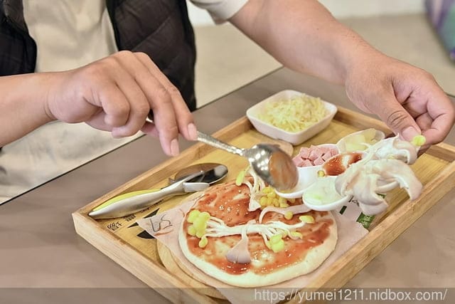 南投埔里親子景點|豐年農場|A套裝行程相當值回票價|免門票、免費導覽採菇、披薩DIY、菇菇彩繪|雨天備案 - 第75張圖 南投埔里親子景點|豐年農場|A套裝行程相當值回票價|免門票、免費導覽採菇、披薩DIY、菇菇彩繪|雨天備案