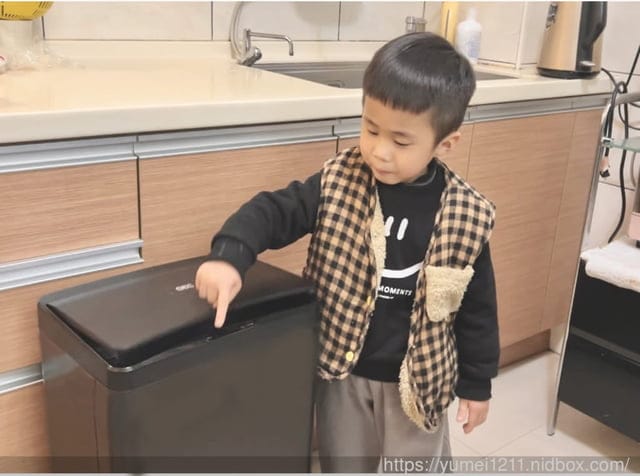 自動感應垃圾桶推薦|Oec智能美學感應式垃圾桶|40L 大容量|丟垃圾零接觸 - 第11張圖 自動感應垃圾桶推薦|Oec智能美學感應式垃圾桶|40L 大容量|丟垃圾零接觸