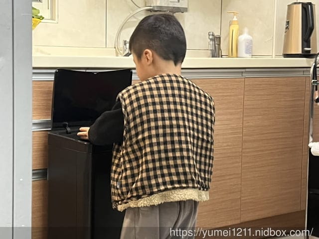 自動感應垃圾桶推薦|Oec智能美學感應式垃圾桶|40L 大容量|丟垃圾零接觸 - 第6張圖 自動感應垃圾桶推薦|Oec智能美學感應式垃圾桶|40L 大容量|丟垃圾零接觸