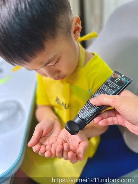 開箱|Pilala皮拉拉史萊姆DIY材料包|安全無毒放心玩簡單上手,超紓壓 - 第6張圖 開箱|Pilala皮拉拉史萊姆DIY材料包|安全無毒放心玩簡單上手,超紓壓