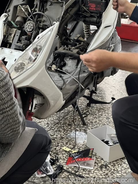 機車族必備!PAPAGO|MOTO5機車行車記錄器推薦|SONY星光夜視|機車雙鏡頭行車記錄器安裝 - 第12張圖 機車族必備!PAPAGO|MOTO5機車行車記錄器推薦|SONY星光夜視|機車雙鏡頭行車記錄器安裝