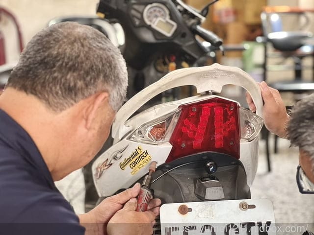 機車族必備!PAPAGO|MOTO5機車行車記錄器推薦|SONY星光夜視|機車雙鏡頭行車記錄器安裝 - 第16張圖 機車族必備!PAPAGO|MOTO5機車行車記錄器推薦|SONY星光夜視|機車雙鏡頭行車記錄器安裝