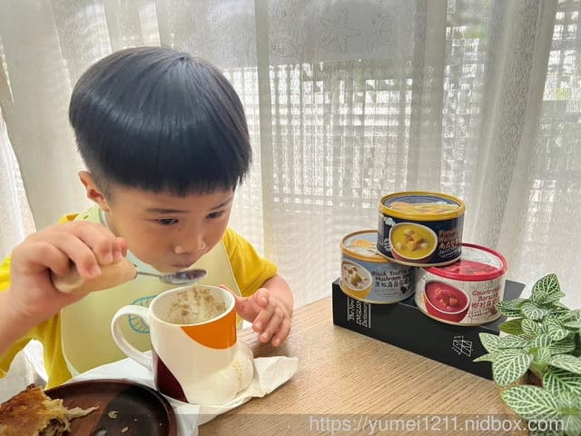 宅配美食|軒閣食品鮮盒子|懶人宅配湯罐|加熱即食湯品開箱|異國濃湯罐頭|低熱量湯罐頭 - 第10張圖 宅配美食|軒閣食品鮮盒子|懶人宅配湯罐|加熱即食湯品開箱|異國濃湯罐頭|低熱量湯罐頭