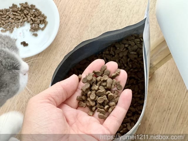 貓飼料心得|貓侍Catpool|藍貓侍|天然無穀貓糧|褐藻糖膠|貓飼料心得 - 第4張圖 貓飼料心得|貓侍Catpool|藍貓侍|天然無穀貓糧|褐藻糖膠|貓飼料心得