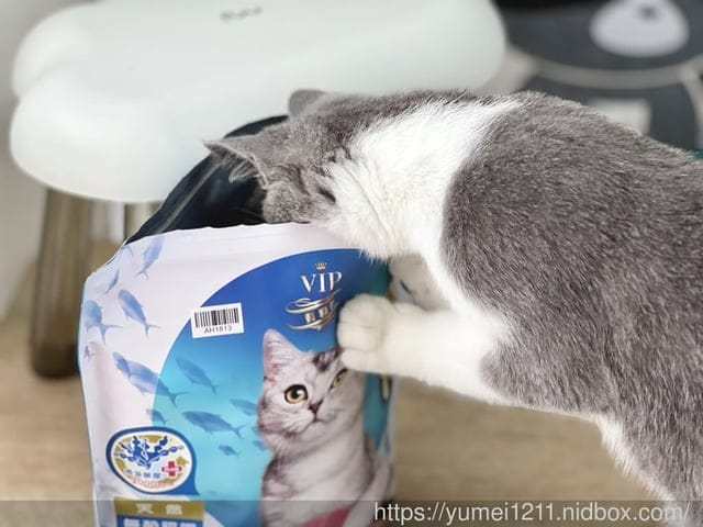貓飼料心得|貓侍Catpool|藍貓侍|天然無穀貓糧|褐藻糖膠|貓飼料心得 - 第3張圖 貓飼料心得|貓侍Catpool|藍貓侍|天然無穀貓糧|褐藻糖膠|貓飼料心得