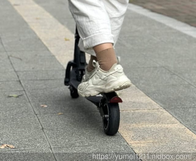 電動滑板車推薦|Waymax Lite-2電動滑板車|孩子放電神器|騎乘在公園裡回頭率超高的 - 第8張圖 電動滑板車推薦|Waymax Lite-2電動滑板車|孩子放電神器|騎乘在公園裡回頭率超高的