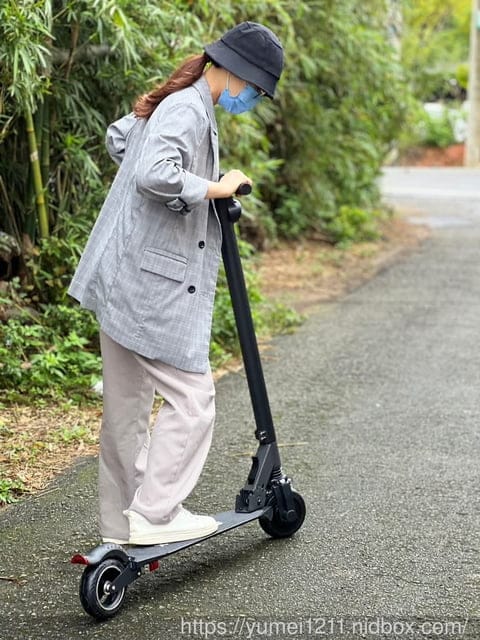 電動滑板車推薦|Waymax Lite-2電動滑板車|孩子放電神器|騎乘在公園裡回頭率超高的 - 第14張圖 電動滑板車推薦|Waymax Lite-2電動滑板車|孩子放電神器|騎乘在公園裡回頭率超高的