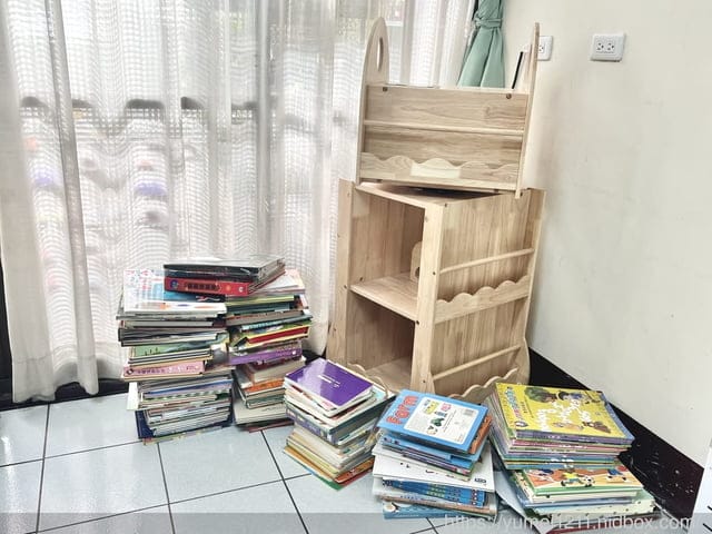實木旋轉書櫃推薦|兒童傢俱|無限探索旋轉書櫃|Man&Kids寵小孩兒童生活家居|提升孩子的閱讀動機 - 第10張圖 實木旋轉書櫃推薦|兒童傢俱|無限探索旋轉書櫃|Man&Kids寵小孩兒童生活家居|提升孩子的閱讀動機