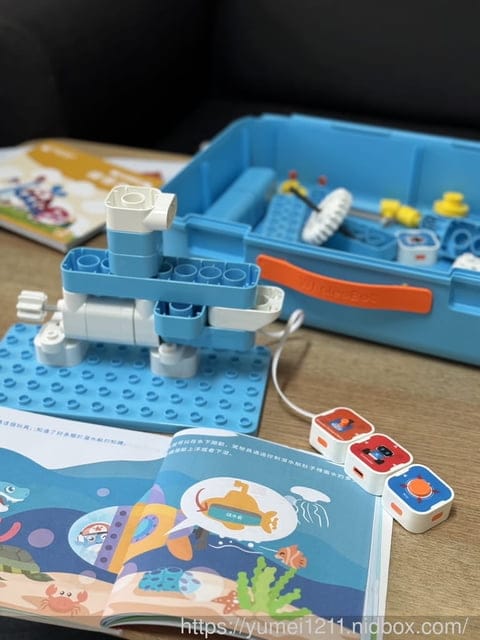 STEM程式編碼積木｜WhalesBot A3 智能程式積木鯨魚機器人｜創意和邏輯力｜專為3-5歲孩童設計｜程式啟蒙積木機器人