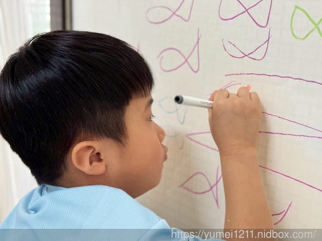 3M白板貼推薦|不挑筆超好清|3M Post-it白板貼開箱|親子塗鴉、教學遊戲都靠它一貼搞定! - 第6張圖 3M白板貼推薦|不挑筆超好清|3M Post-it白板貼開箱|親子塗鴉、教學遊戲都靠它一貼搞定!